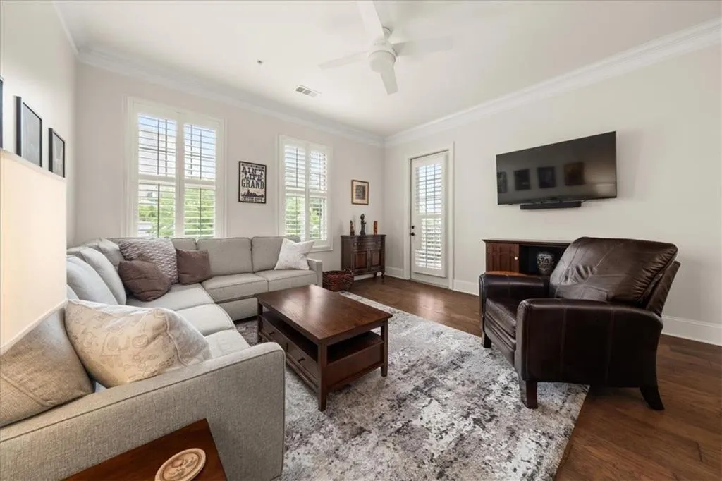 3621 Vinings Slope Se Unit 1432, Atlanta, Georgia 30339, 2 Bedrooms Bedrooms, ,2 BathroomsBathrooms,Residential,For Sale,3621 Vinings Slope Se Unit 1432,7629699