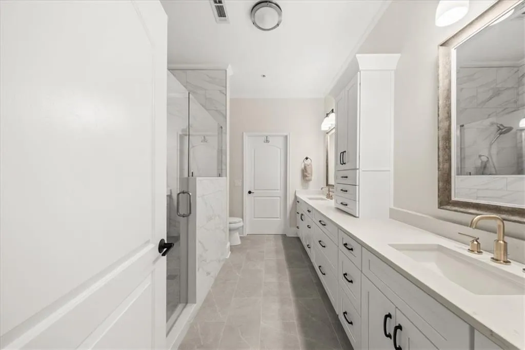 3621 Vinings Slope Se Unit 1432, Atlanta, Georgia 30339, 2 Bedrooms Bedrooms, ,2 BathroomsBathrooms,Residential,For Sale,3621 Vinings Slope Se Unit 1432,7629699