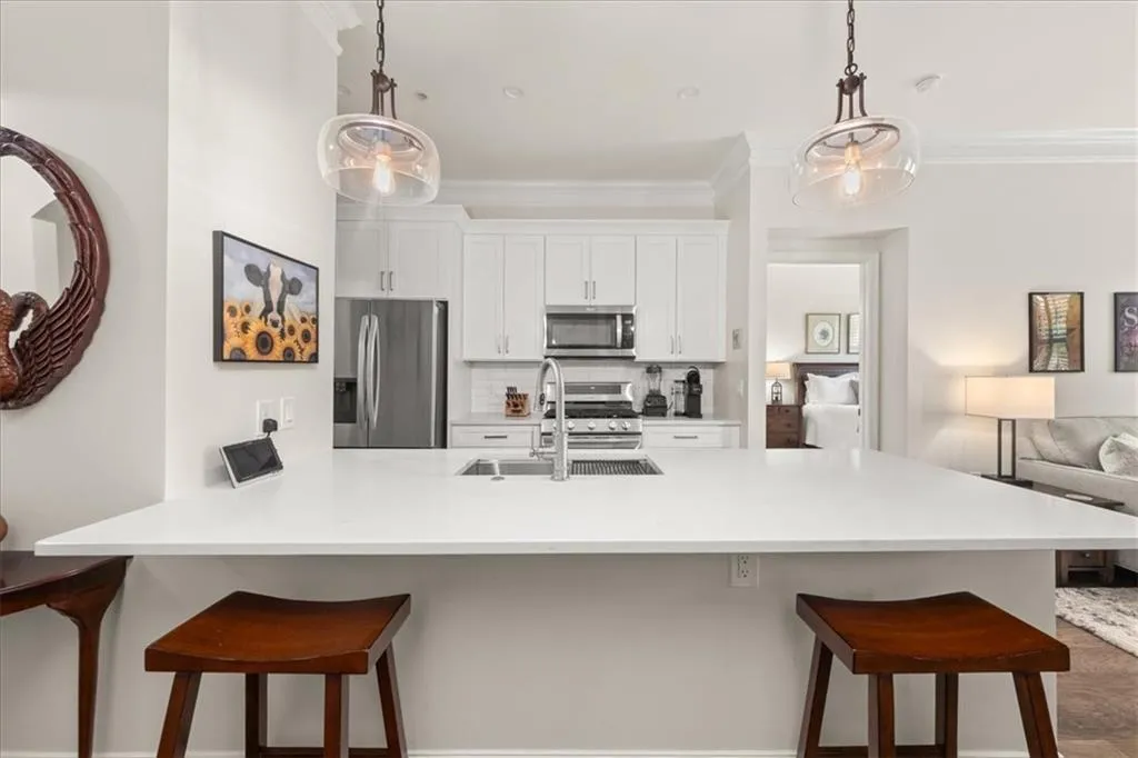 3621 Vinings Slope Se Unit 1432, Atlanta, Georgia 30339, 2 Bedrooms Bedrooms, ,2 BathroomsBathrooms,Residential,For Sale,3621 Vinings Slope Se Unit 1432,7629699