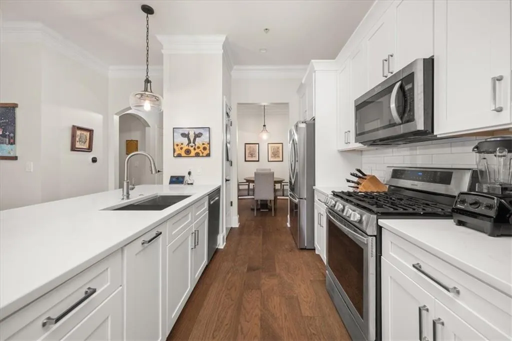3621 Vinings Slope Se Unit 1432, Atlanta, Georgia 30339, 2 Bedrooms Bedrooms, ,2 BathroomsBathrooms,Residential,For Sale,3621 Vinings Slope Se Unit 1432,7629699