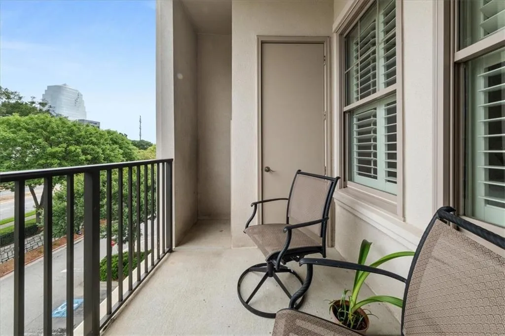 3621 Vinings Slope Se Unit 1432, Atlanta, Georgia 30339, 2 Bedrooms Bedrooms, ,2 BathroomsBathrooms,Residential,For Sale,3621 Vinings Slope Se Unit 1432,7629699