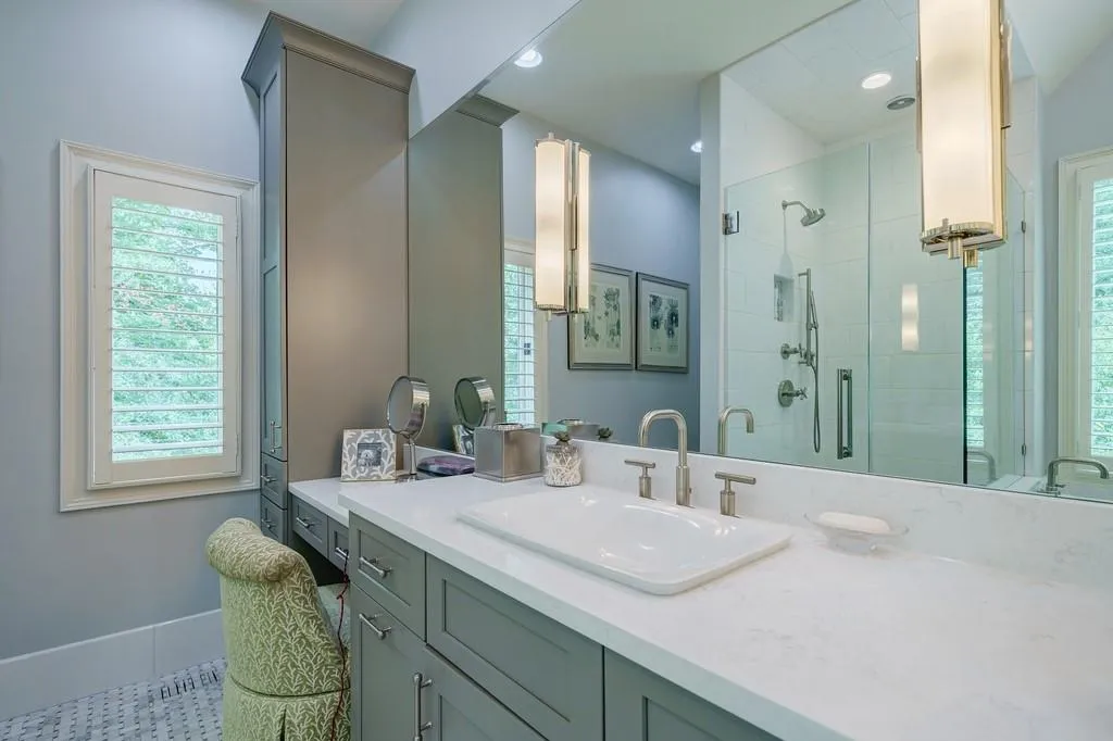 100 E Chambord Drive Nw, Atlanta, Georgia 30327, 5 Bedrooms Bedrooms, ,6 BathroomsBathrooms,Residential,Sold,100 E Chambord Drive Nw,7255430