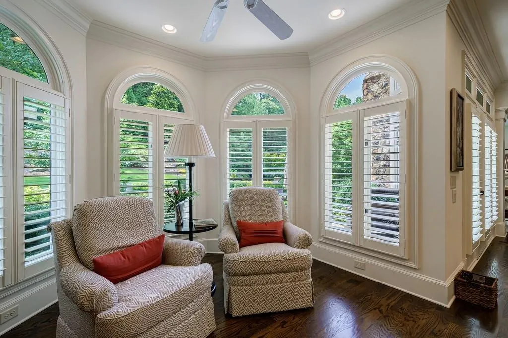 100 E Chambord Drive Nw, Atlanta, Georgia 30327, 5 Bedrooms Bedrooms, ,6 BathroomsBathrooms,Residential,Sold,100 E Chambord Drive Nw,7255430