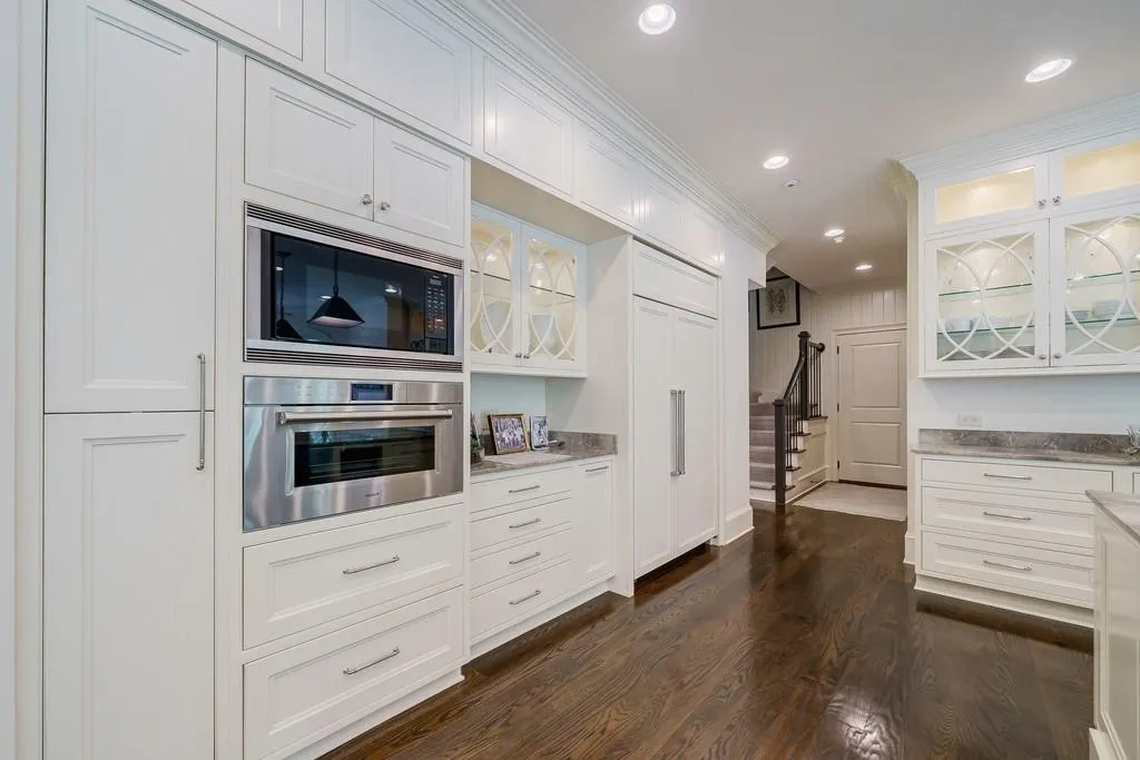 100 E Chambord Drive Nw, Atlanta, Georgia 30327, 5 Bedrooms Bedrooms, ,6 BathroomsBathrooms,Residential,Sold,100 E Chambord Drive Nw,7255430