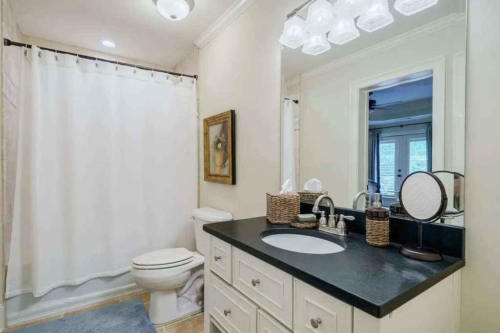 100 E Chambord Drive Nw, Atlanta, Georgia 30327, 5 Bedrooms Bedrooms, ,6 BathroomsBathrooms,Residential,Sold,100 E Chambord Drive Nw,7255430