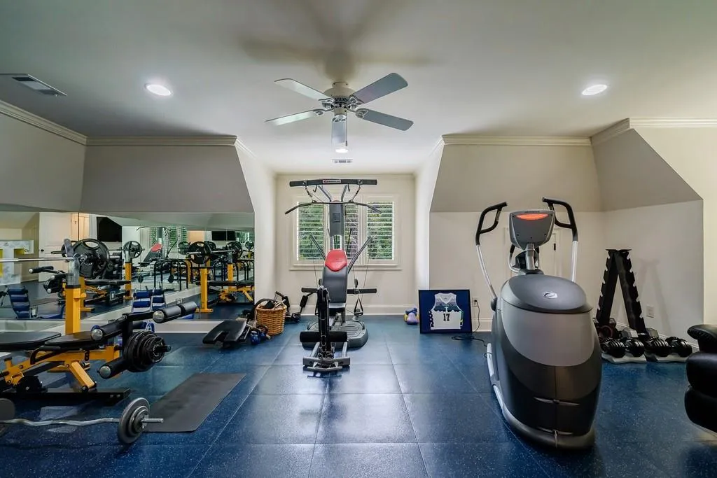 100 E Chambord Drive Nw, Atlanta, Georgia 30327, 5 Bedrooms Bedrooms, ,6 BathroomsBathrooms,Residential,Sold,100 E Chambord Drive Nw,7255430