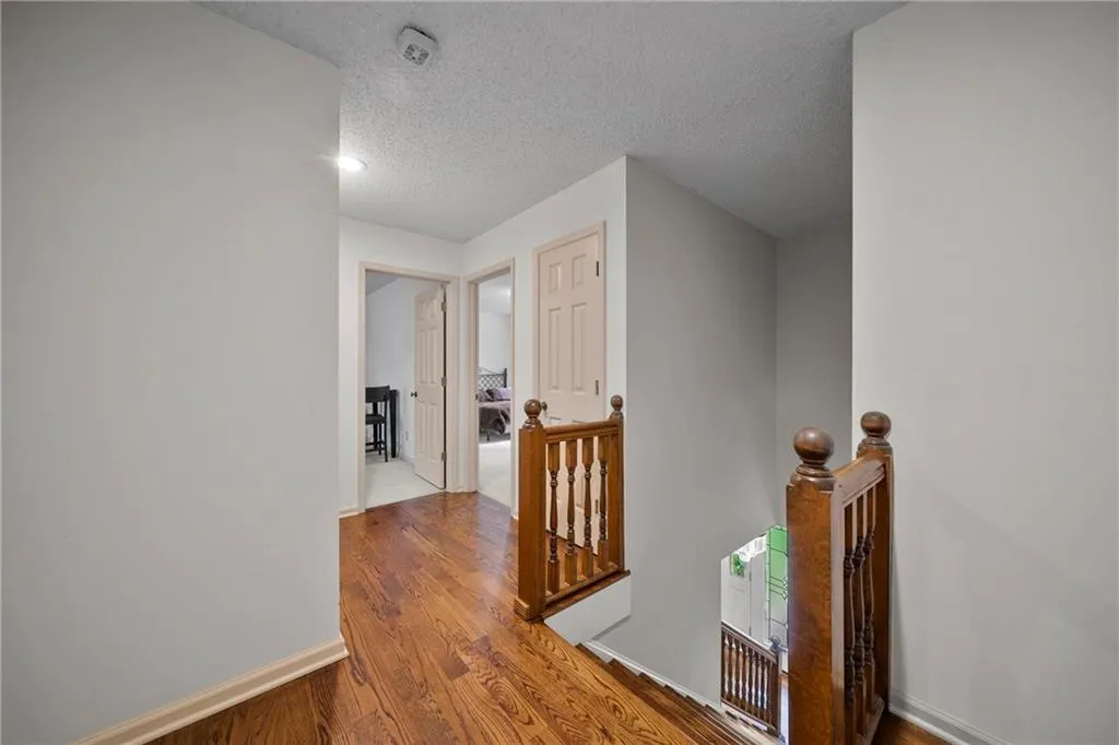 1640 Chevron Way, Sandy Springs, Georgia 30350, 4 Bedrooms Bedrooms, ,3 BathroomsBathrooms,Residential,Sold,1640 Chevron Way,6774319