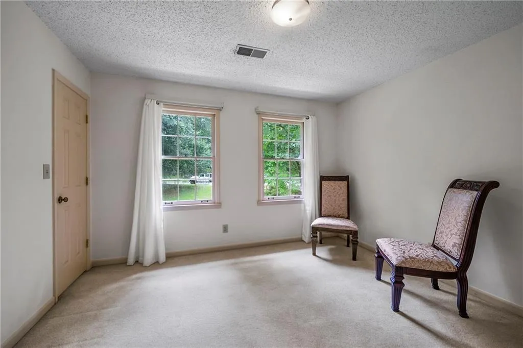 1640 Chevron Way, Sandy Springs, Georgia 30350, 4 Bedrooms Bedrooms, ,3 BathroomsBathrooms,Residential,Sold,1640 Chevron Way,6774319