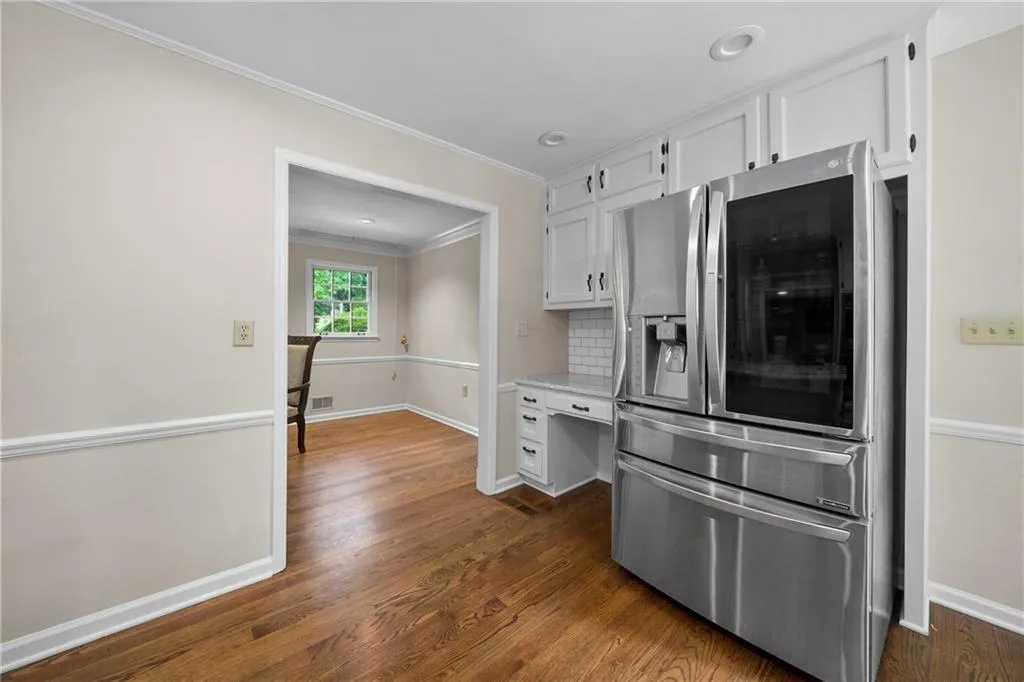 1640 Chevron Way, Sandy Springs, Georgia 30350, 4 Bedrooms Bedrooms, ,3 BathroomsBathrooms,Residential,Sold,1640 Chevron Way,6774319