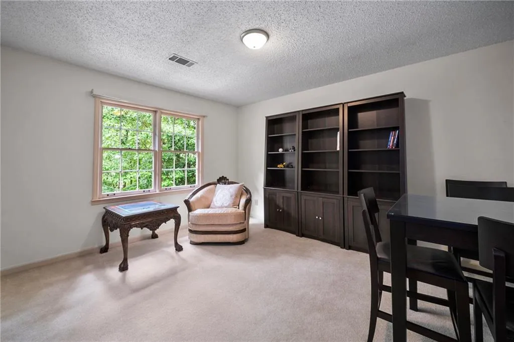 1640 Chevron Way, Sandy Springs, Georgia 30350, 4 Bedrooms Bedrooms, ,3 BathroomsBathrooms,Residential,Sold,1640 Chevron Way,6774319