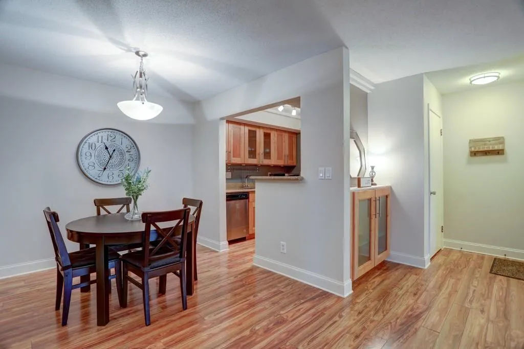 6851 Roswell Road Unit J16, Atlanta, Georgia 30328, 1 Bedroom Bedrooms, ,1 BathroomBathrooms,Residential,Sold,6851 Roswell Road Unit J16,6678038