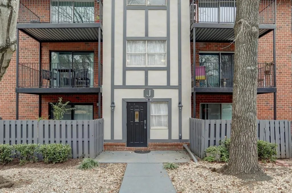 6851 Roswell Road Unit J16, Atlanta, Georgia 30328, 1 Bedroom Bedrooms, ,1 BathroomBathrooms,Residential,Sold,6851 Roswell Road Unit J16,6678038