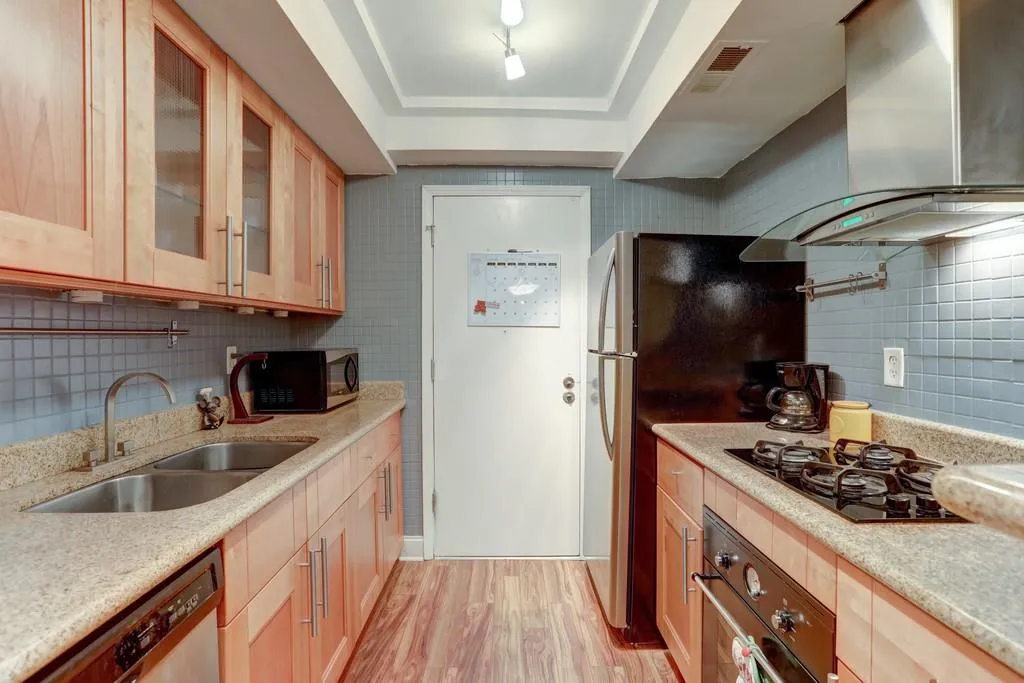 6851 Roswell Road Unit J16, Atlanta, Georgia 30328, 1 Bedroom Bedrooms, ,1 BathroomBathrooms,Residential,Sold,6851 Roswell Road Unit J16,6678038