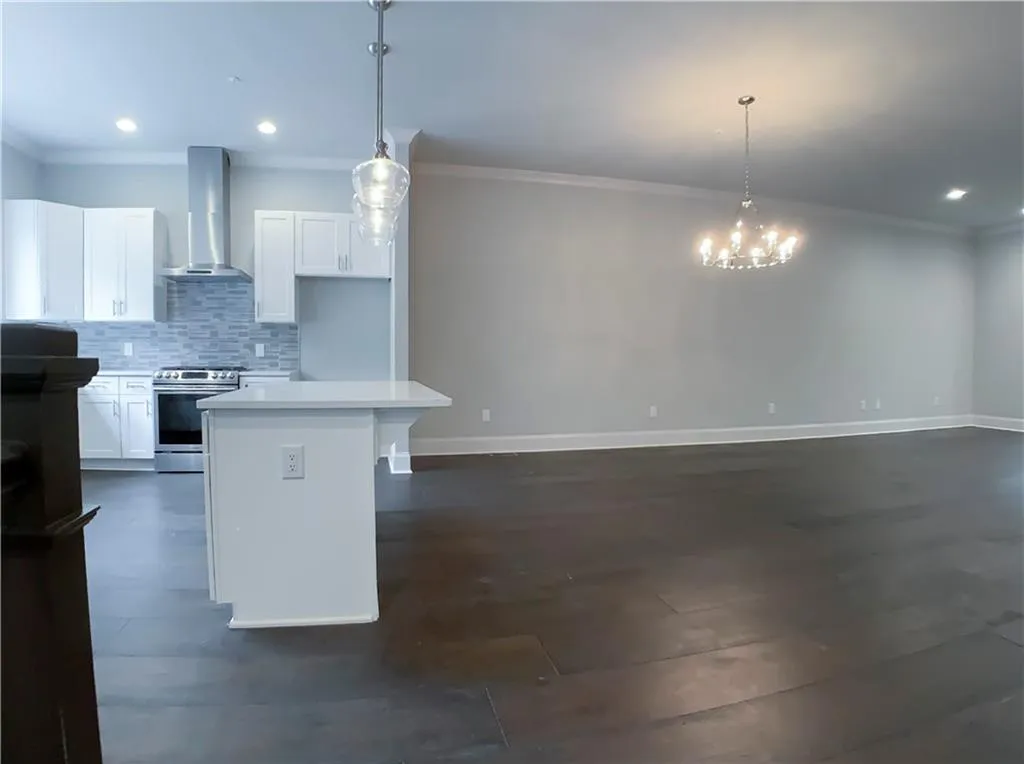 8005 Linfield Way, Sandy Springs, Georgia 30350, 3 Bedrooms Bedrooms, ,3 BathroomsBathrooms,Residential,Sold,8005 Linfield Way,6750449