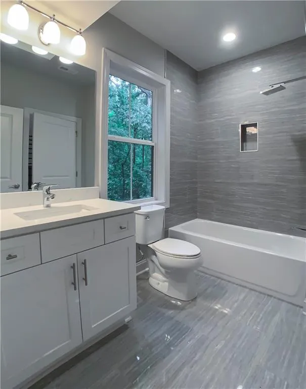 8005 Linfield Way, Sandy Springs, Georgia 30350, 3 Bedrooms Bedrooms, ,3 BathroomsBathrooms,Residential,Sold,8005 Linfield Way,6750449
