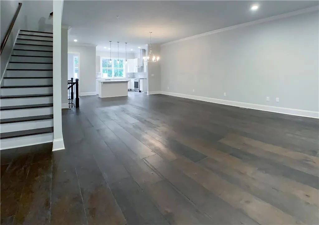 8005 Linfield Way, Sandy Springs, Georgia 30350, 3 Bedrooms Bedrooms, ,3 BathroomsBathrooms,Residential,Sold,8005 Linfield Way,6750449