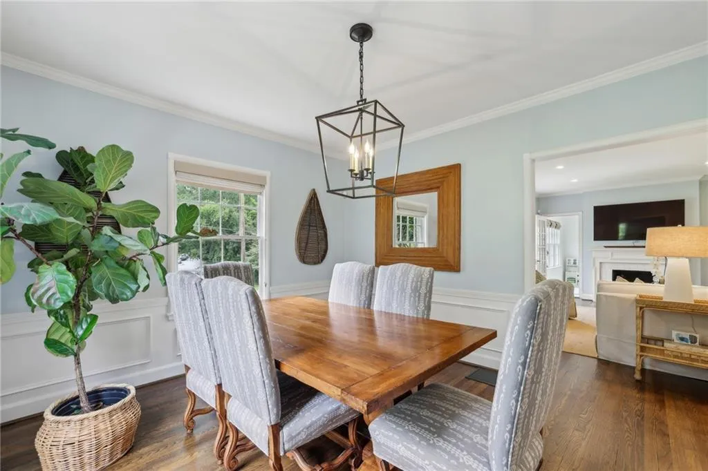 3029 Dale Drive Ne, Atlanta, Georgia 30305, 3 Bedrooms Bedrooms, ,2 BathroomsBathrooms,Residential,For Sale,3029 Dale Drive Ne,7618085
