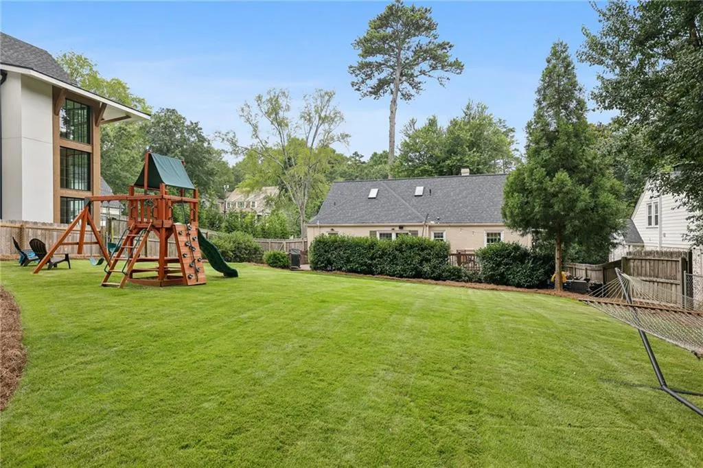 3029 Dale Drive Ne, Atlanta, Georgia 30305, 3 Bedrooms Bedrooms, ,2 BathroomsBathrooms,Residential,For Sale,3029 Dale Drive Ne,7618085
