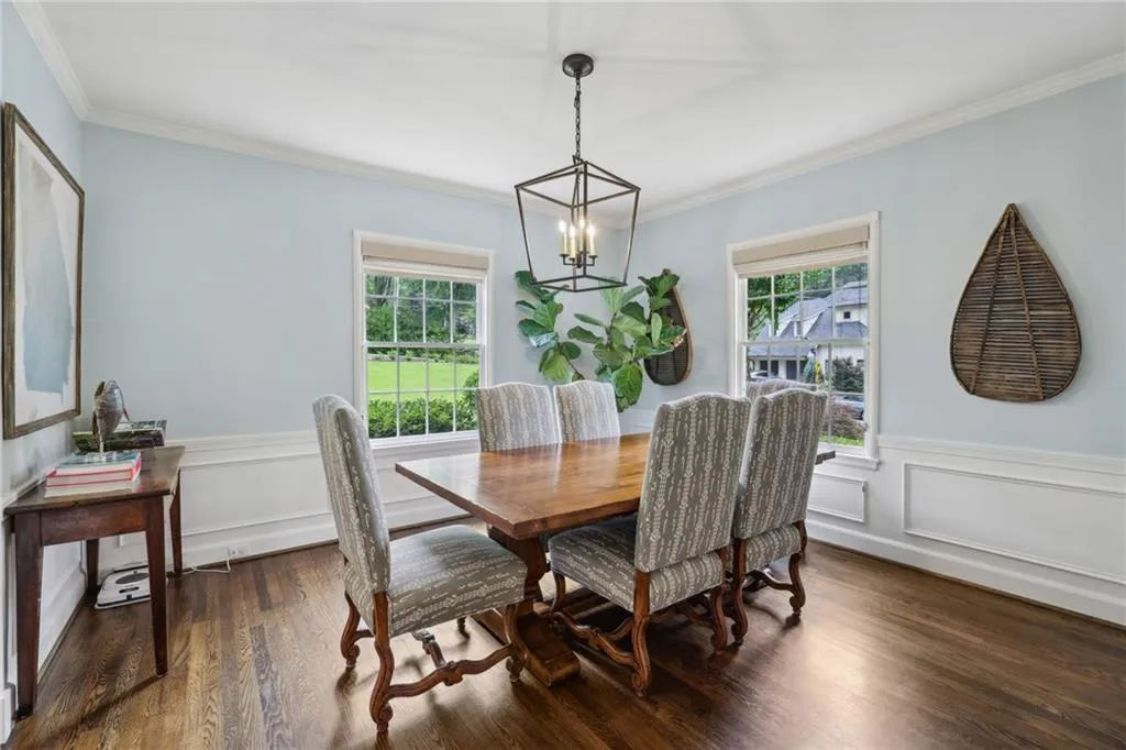 3029 Dale Drive Ne, Atlanta, Georgia 30305, 3 Bedrooms Bedrooms, ,2 BathroomsBathrooms,Residential,For Sale,3029 Dale Drive Ne,7618085