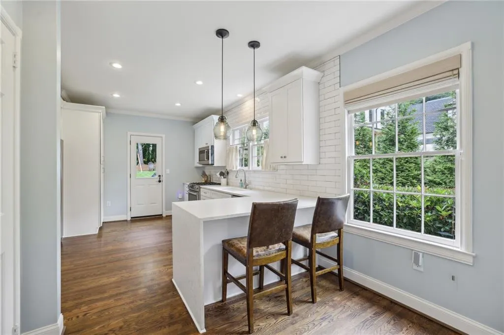 3029 Dale Drive Ne, Atlanta, Georgia 30305, 3 Bedrooms Bedrooms, ,2 BathroomsBathrooms,Residential,For Sale,3029 Dale Drive Ne,7618085