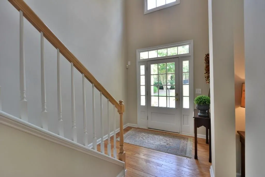 2766 Log Cabin Drive Se, Atlanta, Georgia 30339, 4 Bedrooms Bedrooms, ,2 BathroomsBathrooms,Residential,Sold,2766 Log Cabin Drive Se,5576671