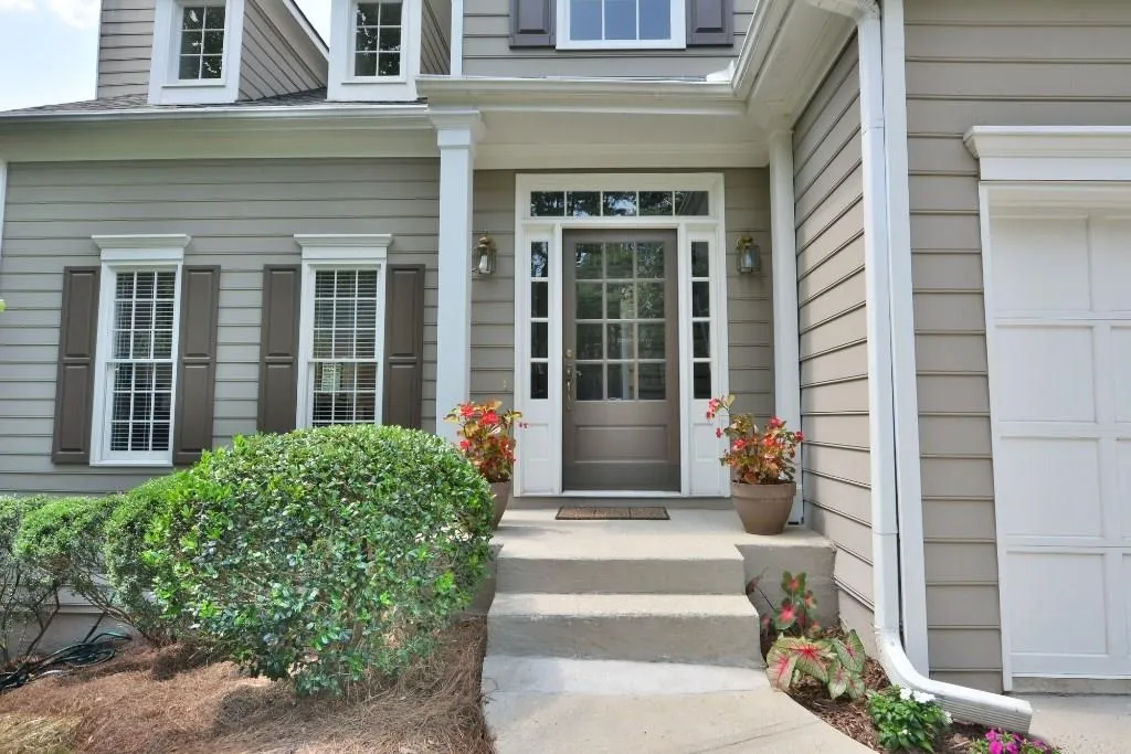 2766 Log Cabin Drive Se, Atlanta, Georgia 30339, 4 Bedrooms Bedrooms, ,2 BathroomsBathrooms,Residential,Sold,2766 Log Cabin Drive Se,5576671