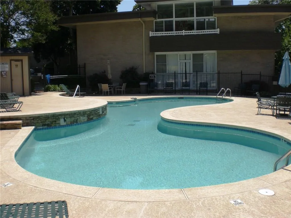 346 Carpenter Drive Unit 45, Atlanta, Georgia 30328, 2 Bedrooms Bedrooms, ,2 BathroomsBathrooms,Residential,Sold,346 Carpenter Drive Unit 45,6005105