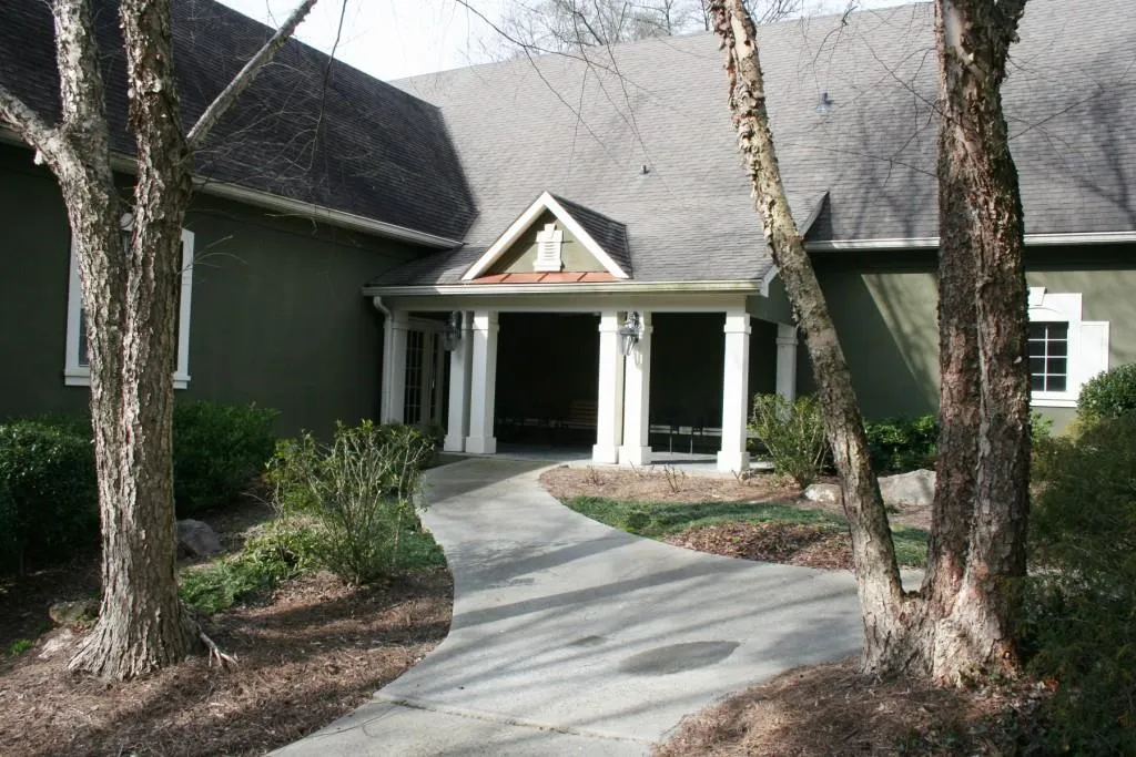 6900 Roswell Road Unit F11, Sandy Springs, Georgia 30328, 2 Bedrooms Bedrooms, ,2 BathroomsBathrooms,Residential,Sold,6900 Roswell Road Unit F11,5693106