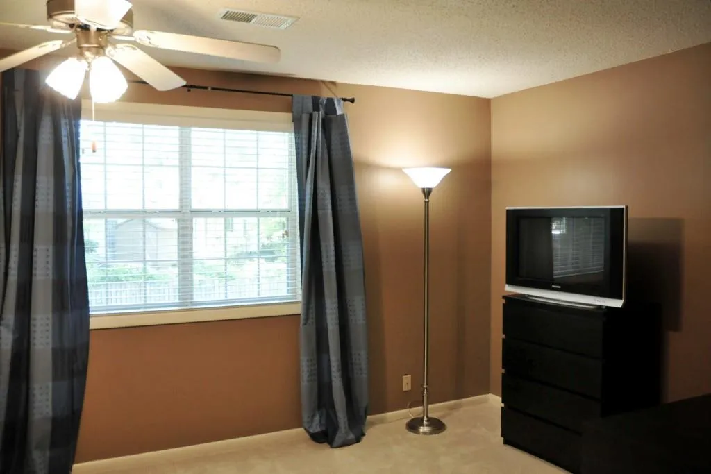 6900 Roswell Road Unit F11, Sandy Springs, Georgia 30328, 2 Bedrooms Bedrooms, ,2 BathroomsBathrooms,Residential,Sold,6900 Roswell Road Unit F11,5693106