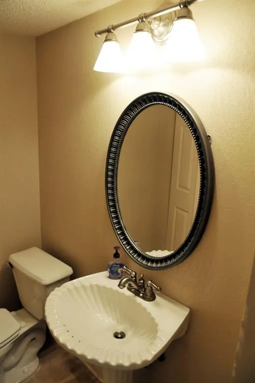 6900 Roswell Road Unit F11, Sandy Springs, Georgia 30328, 2 Bedrooms Bedrooms, ,2 BathroomsBathrooms,Residential,Sold,6900 Roswell Road Unit F11,5693106