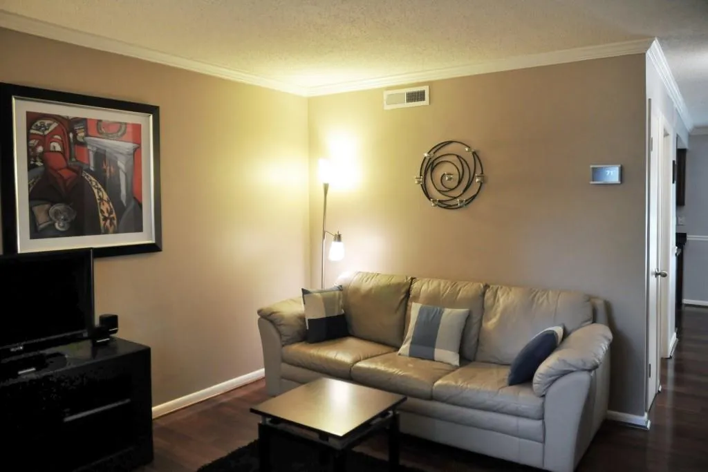 6900 Roswell Road Unit F11, Sandy Springs, Georgia 30328, 2 Bedrooms Bedrooms, ,2 BathroomsBathrooms,Residential,Sold,6900 Roswell Road Unit F11,5693106