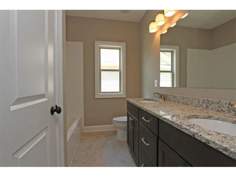 1015 Preswyck Way, Sandy Springs, Georgia 30328, 6 Bedrooms Bedrooms, ,5 BathroomsBathrooms,Residential,Sold,1015 Preswyck Way,5635339