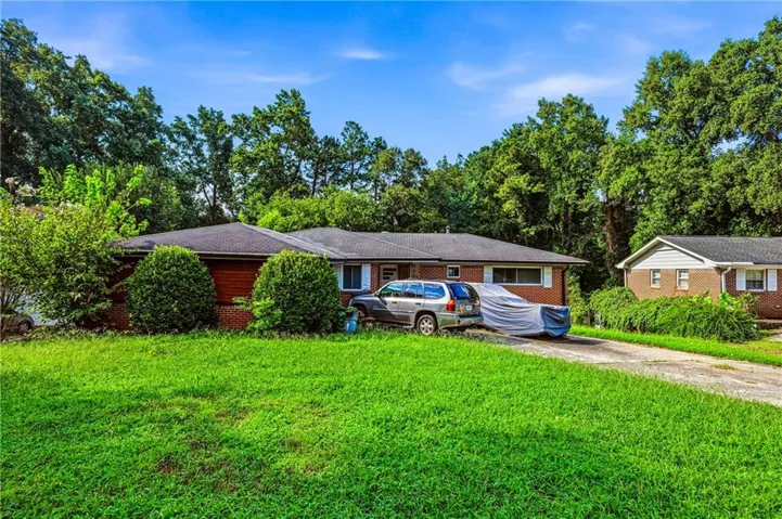 Welcome to 2537 Dresden Dr NE
