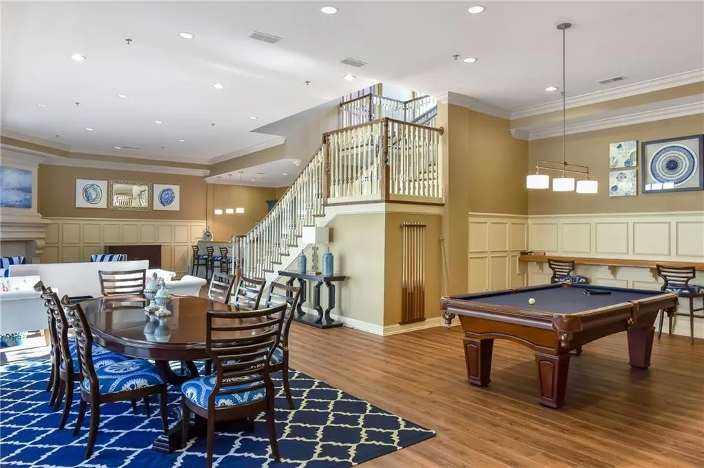 1096 Glenridge Place, Sandy Springs, Georgia 30342, 2 Bedrooms Bedrooms, ,2 BathroomsBathrooms,Residential,Sold,1096 Glenridge Place,6063232