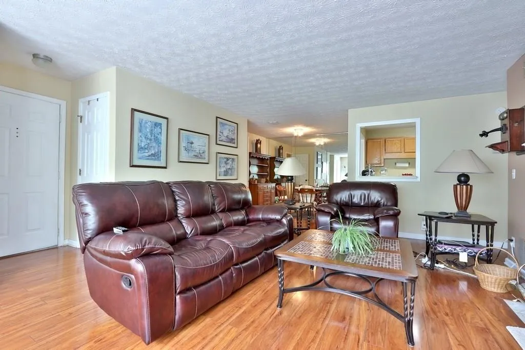 209 Gettysburg Place, Sandy Springs, Georgia 30350, 2 Bedrooms Bedrooms, ,2 BathroomsBathrooms,Residential,Sold,209 Gettysburg Place,6077391