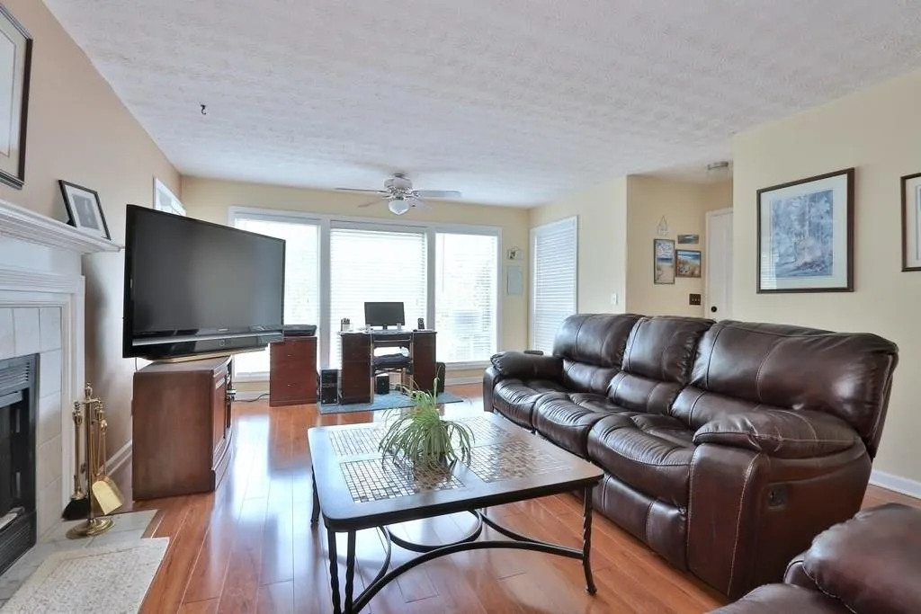 209 Gettysburg Place, Sandy Springs, Georgia 30350, 2 Bedrooms Bedrooms, ,2 BathroomsBathrooms,Residential,Sold,209 Gettysburg Place,6077391