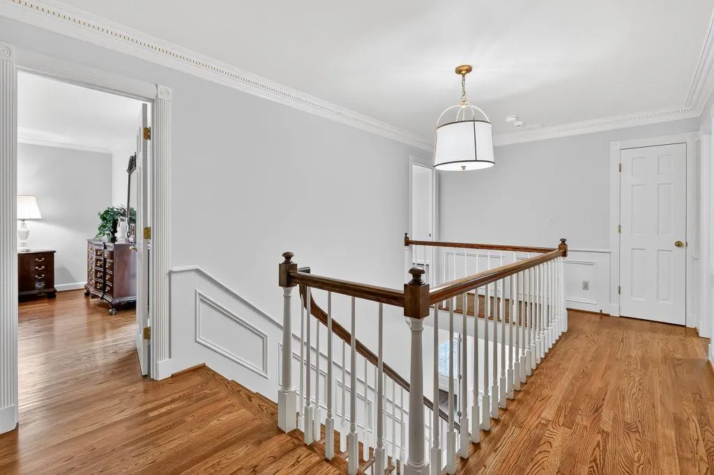 575 Valley Hall Drive, Sandy Springs, Georgia 30350, 6 Bedrooms Bedrooms, ,5 BathroomsBathrooms,Residential,For Sale,575 Valley Hall Drive,7601653