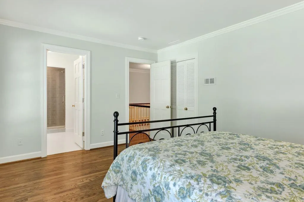 575 Valley Hall Drive, Sandy Springs, Georgia 30350, 6 Bedrooms Bedrooms, ,5 BathroomsBathrooms,Residential,For Sale,575 Valley Hall Drive,7601653