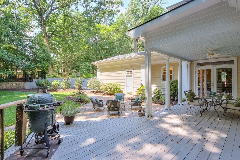 575 Valley Hall Drive, Sandy Springs, Georgia 30350, 6 Bedrooms Bedrooms, ,5 BathroomsBathrooms,Residential,For Sale,575 Valley Hall Drive,7601653