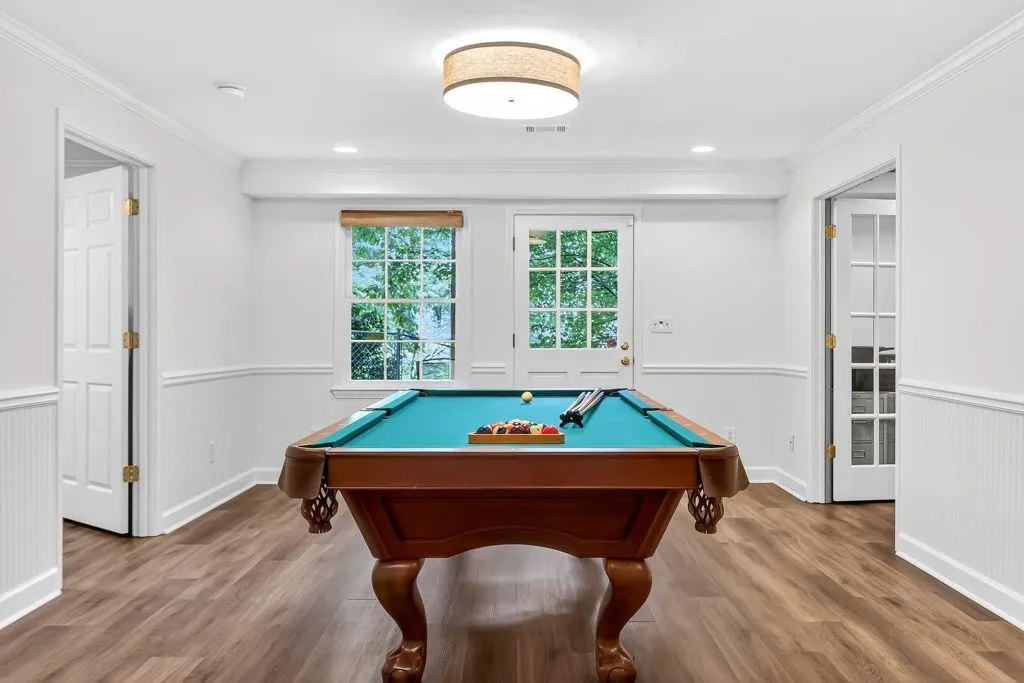 575 Valley Hall Drive, Sandy Springs, Georgia 30350, 6 Bedrooms Bedrooms, ,5 BathroomsBathrooms,Residential,For Sale,575 Valley Hall Drive,7601653