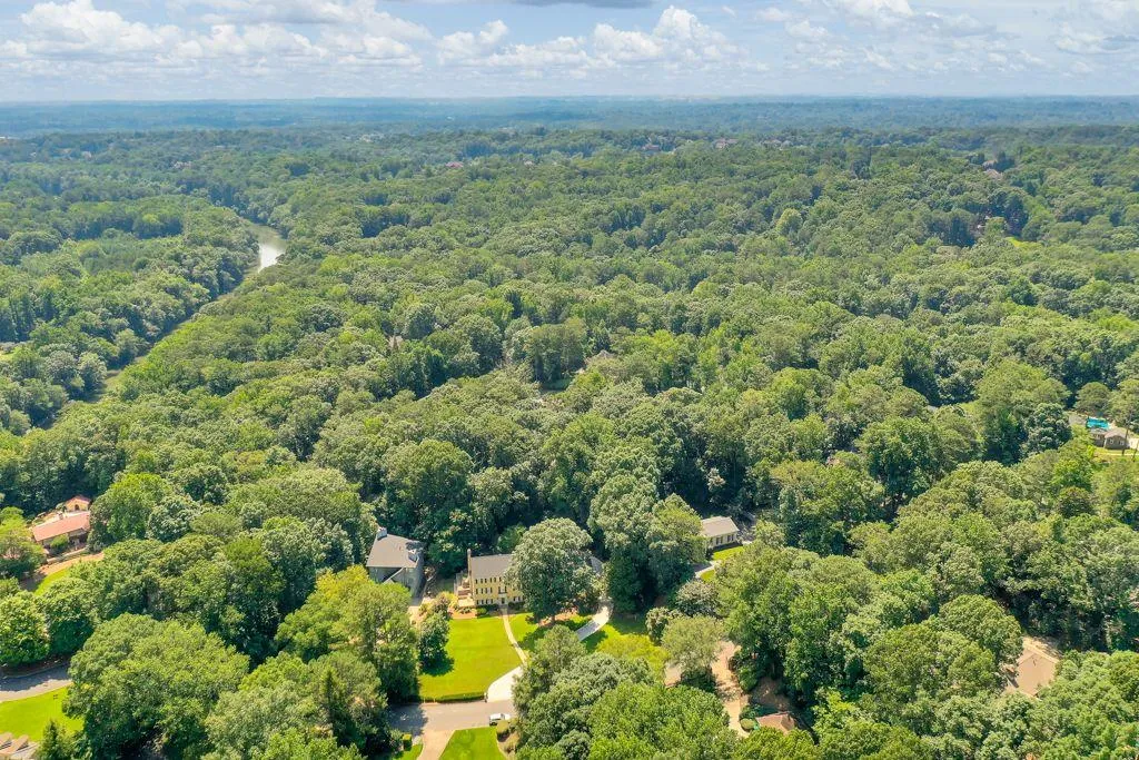 575 Valley Hall Drive, Sandy Springs, Georgia 30350, 6 Bedrooms Bedrooms, ,5 BathroomsBathrooms,Residential,For Sale,575 Valley Hall Drive,7601653