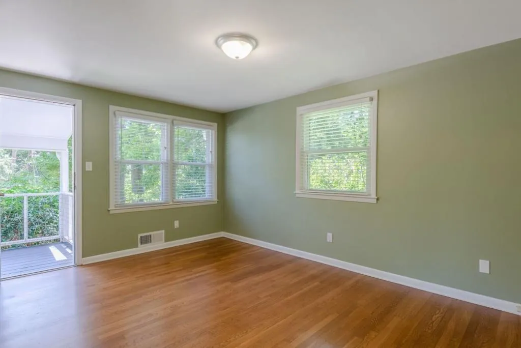 6870 Sunny Brook Lane, Sandy Springs, Georgia 30328, 4 Bedrooms Bedrooms, ,3 BathroomsBathrooms,Residential,Sold,6870 Sunny Brook Lane,6041191