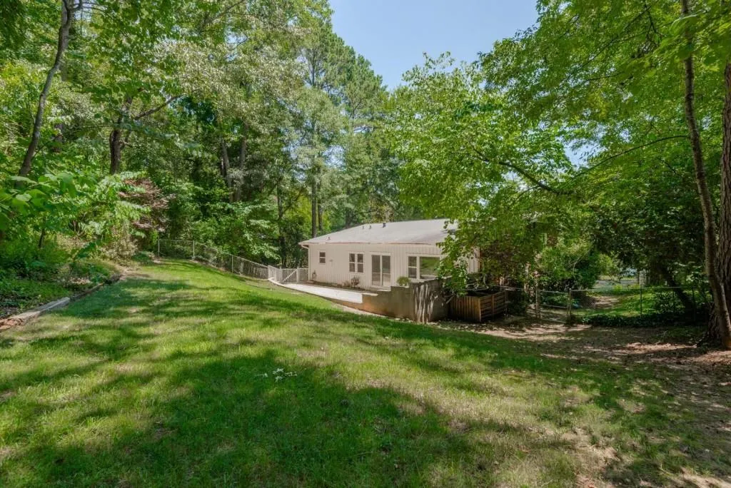 6870 Sunny Brook Lane, Sandy Springs, Georgia 30328, 4 Bedrooms Bedrooms, ,3 BathroomsBathrooms,Residential,Sold,6870 Sunny Brook Lane,6041191