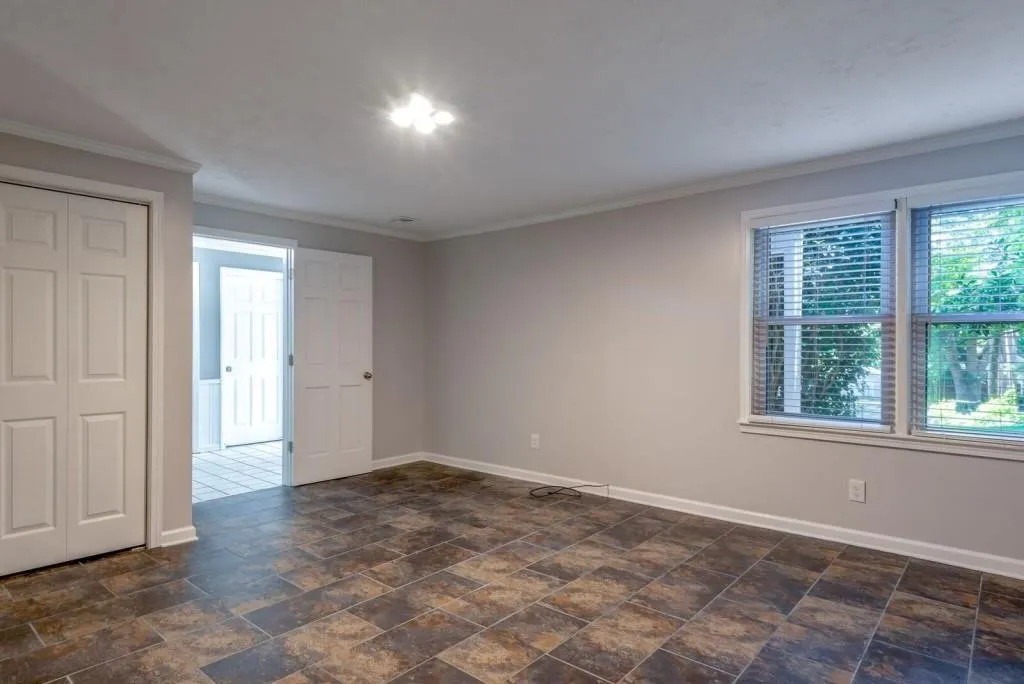 6870 Sunny Brook Lane, Sandy Springs, Georgia 30328, 4 Bedrooms Bedrooms, ,3 BathroomsBathrooms,Residential,Sold,6870 Sunny Brook Lane,6041191