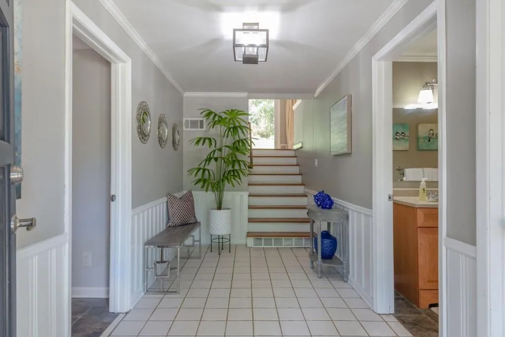 6870 Sunny Brook Lane, Sandy Springs, Georgia 30328, 4 Bedrooms Bedrooms, ,3 BathroomsBathrooms,Residential,Sold,6870 Sunny Brook Lane,6041191