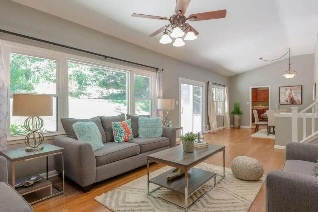 6870 Sunny Brook Lane, Sandy Springs, Georgia 30328, 4 Bedrooms Bedrooms, ,3 BathroomsBathrooms,Residential,Sold,6870 Sunny Brook Lane,6041191