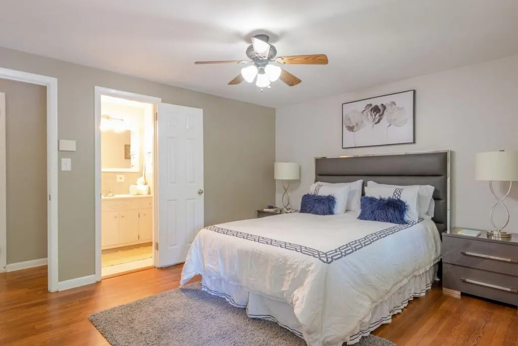 6870 Sunny Brook Lane, Sandy Springs, Georgia 30328, 4 Bedrooms Bedrooms, ,3 BathroomsBathrooms,Residential,Sold,6870 Sunny Brook Lane,6041191