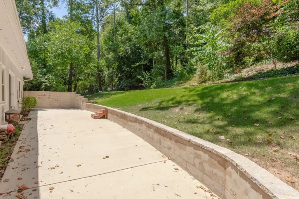 6870 Sunny Brook Lane, Sandy Springs, Georgia 30328, 4 Bedrooms Bedrooms, ,3 BathroomsBathrooms,Residential,Sold,6870 Sunny Brook Lane,6041191