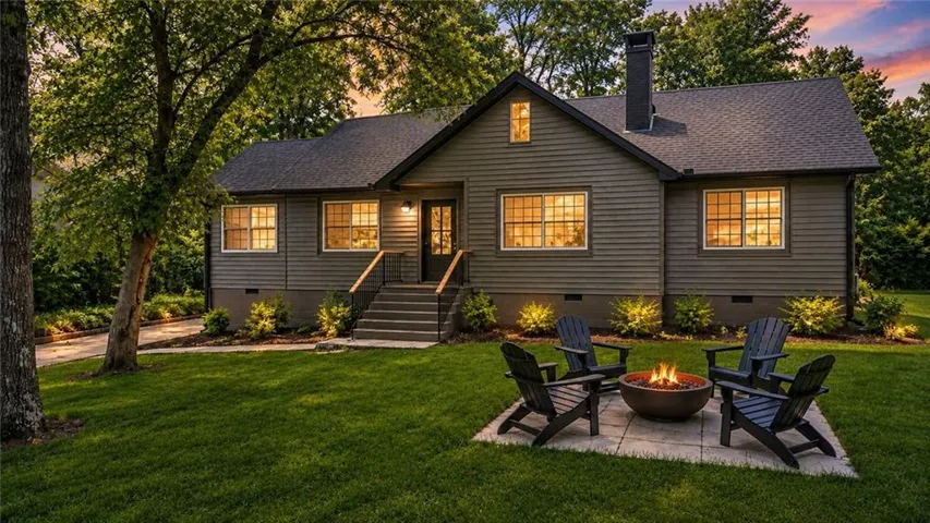 East Lake Reimagined Home With Guest House!!! AI Twilght