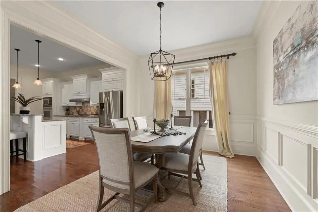 86 W Belle Isle Road, Atlanta, Georgia 30342, 4 Bedrooms Bedrooms, ,4 BathroomsBathrooms,Residential,Sold,86 W Belle Isle Road,7062061